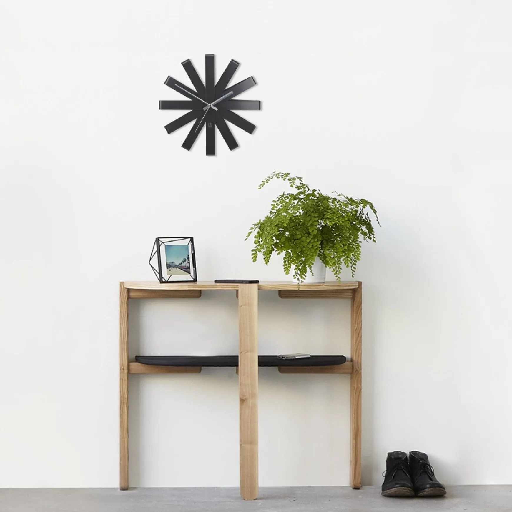 Clocks*Umbra 12" Clock Wall - Ribbon