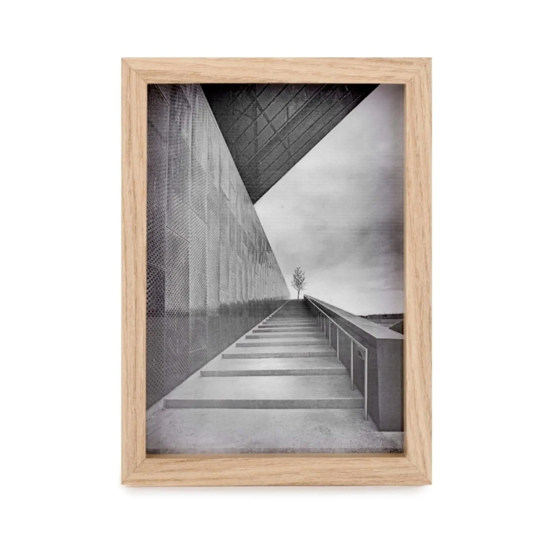 Photo Frames*Attitudes Import 5 X 7 Photo Frame - Natural Wood Effect