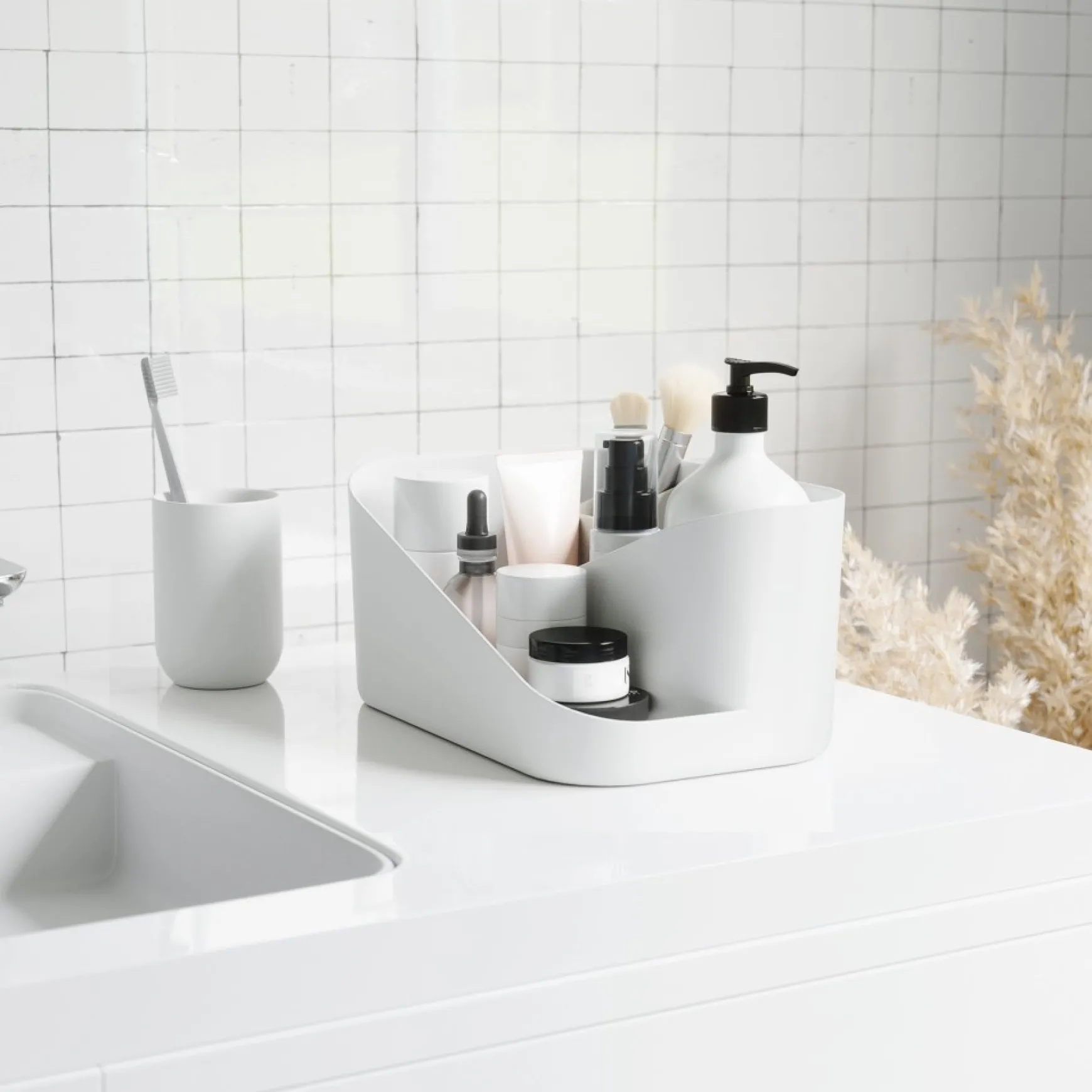 Bathroom*Umbra Cosmetic Storage - Glam