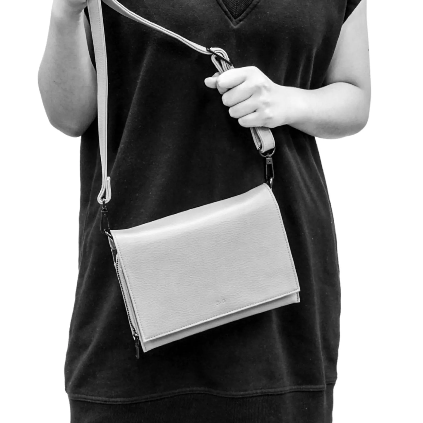 Shoulder Bags*SQ Inc. Crossbody Wallet - Nita