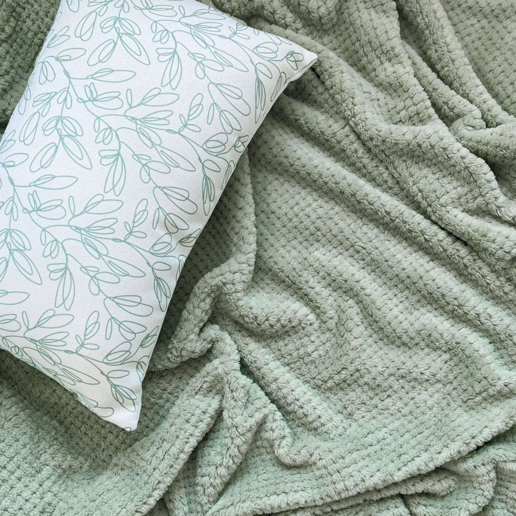 Throws*Agence K Kozy Textured Throw - Sage