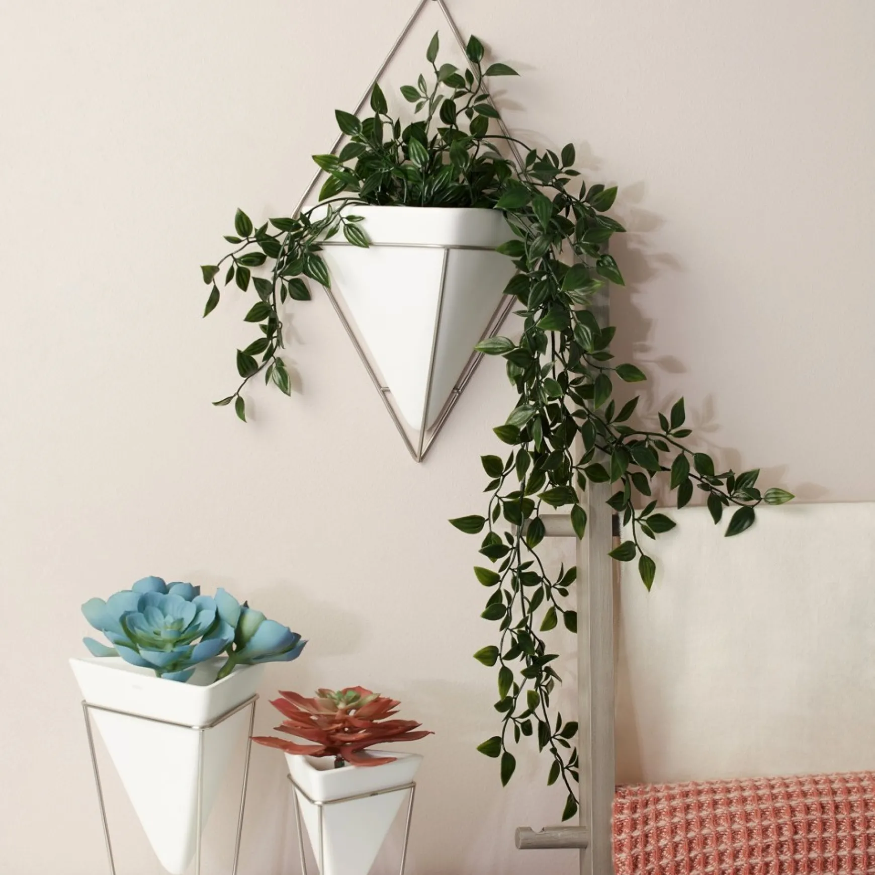 Planters*Umbra Large White Wall Planter - Trigg